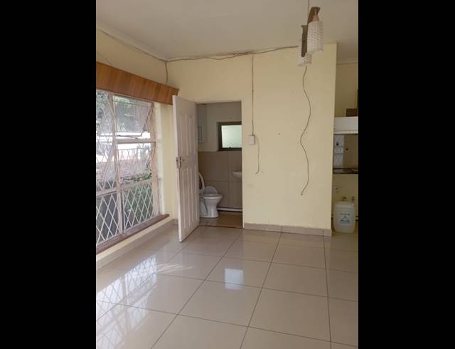 6 BEDROOM HOUSE FOR SALE IN WESTDENE